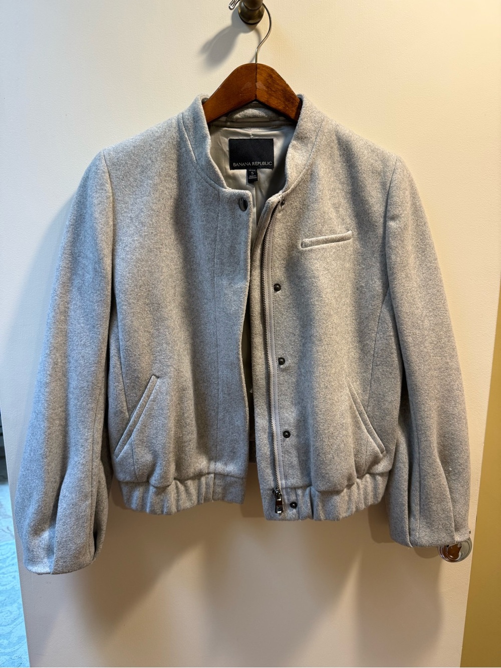 Banana Republic Italian Wool Women’s Light Gray Bomber Jacket